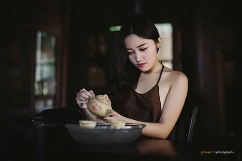 Phương Oanh diện set đồ 50 - Cảm hứng video marketing từ Hotspot Matrix_Đào tạo kỹ năng edit